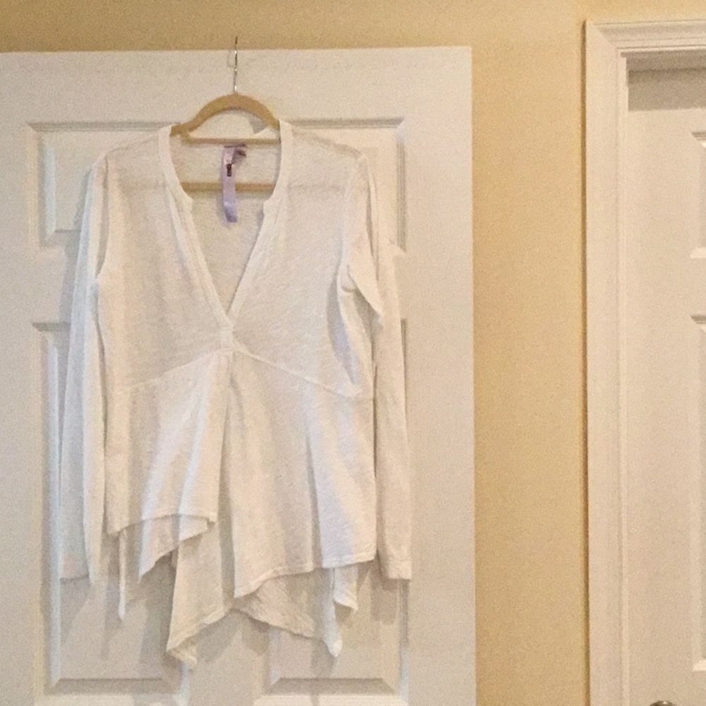Wilt White Long Sleeve Asymmetrical Top worn once excellent condition